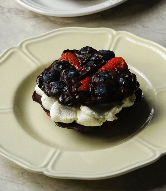 Healthy Berry Chocolate Yogurt Sandwich