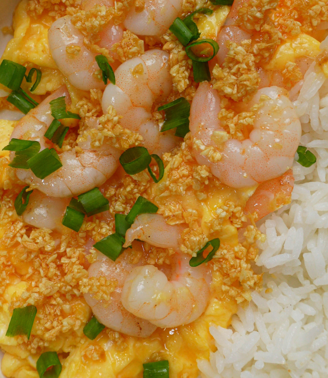 Garlic Crispy Shrimp & Scrambled Eggs