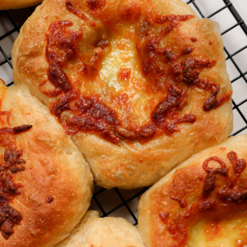 Roasted Garlic & Mozzarella Focaccia